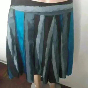 DKNY party/cocktail office wedding multi color silk skirt size  medium